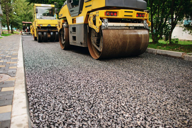 Best Local Driveway Pavers  in Apison, TN